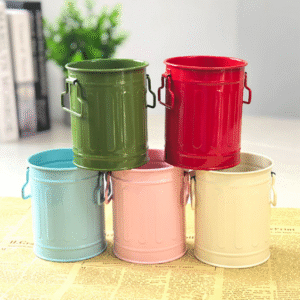 Cylindrical wrought iron pen holder, creative desktop storage bucket