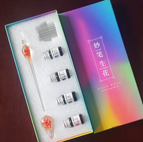 Inlaid glass pen set with starry gold glitter colored ink and dip pen